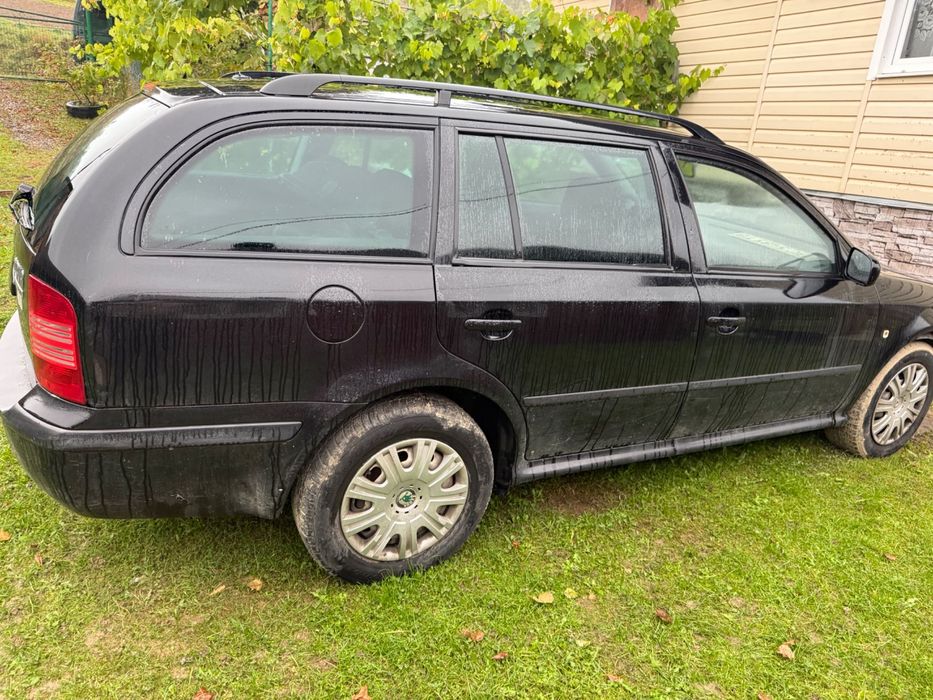 Продається шкода  октавіа тур 2.0 бензин