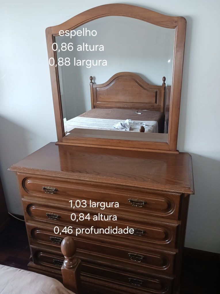 Vendo quarto completo - cama, comoda, roupeiro