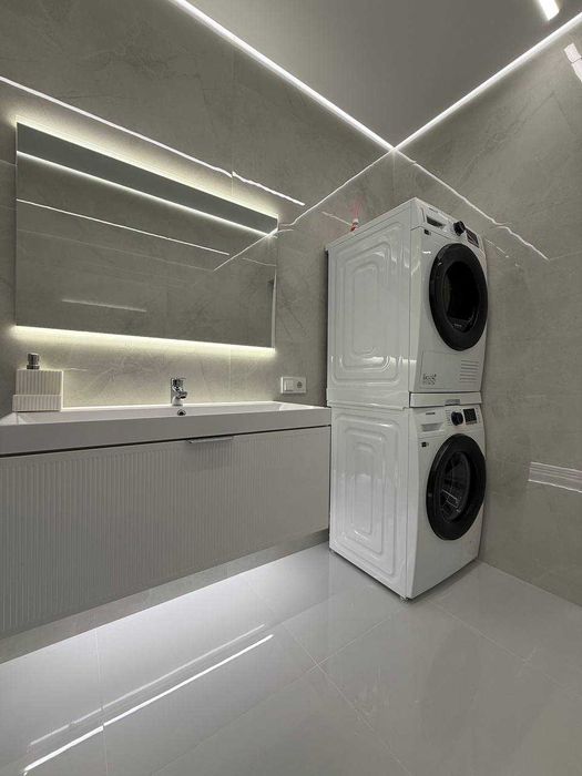 Укомплектована однокімнатна в Центрі