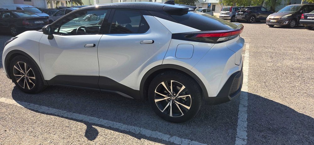 Toyota C-hr 2024