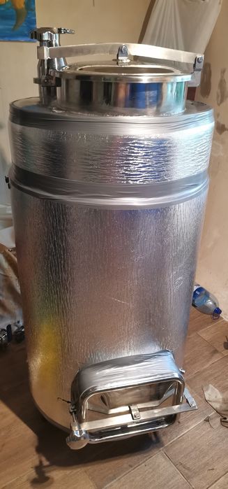 Продам ПВК объем 300 литров