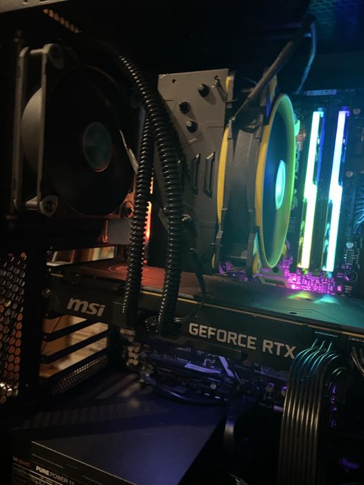 Продам Відео карту  RTX 2080 на водяному охолодженні + турбіна