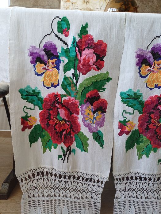 Рушник вишитий хрестиком