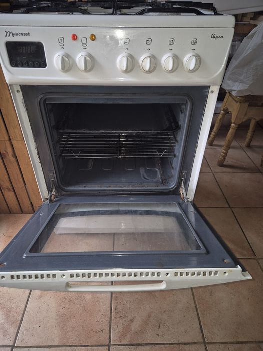 Продам газову плиту