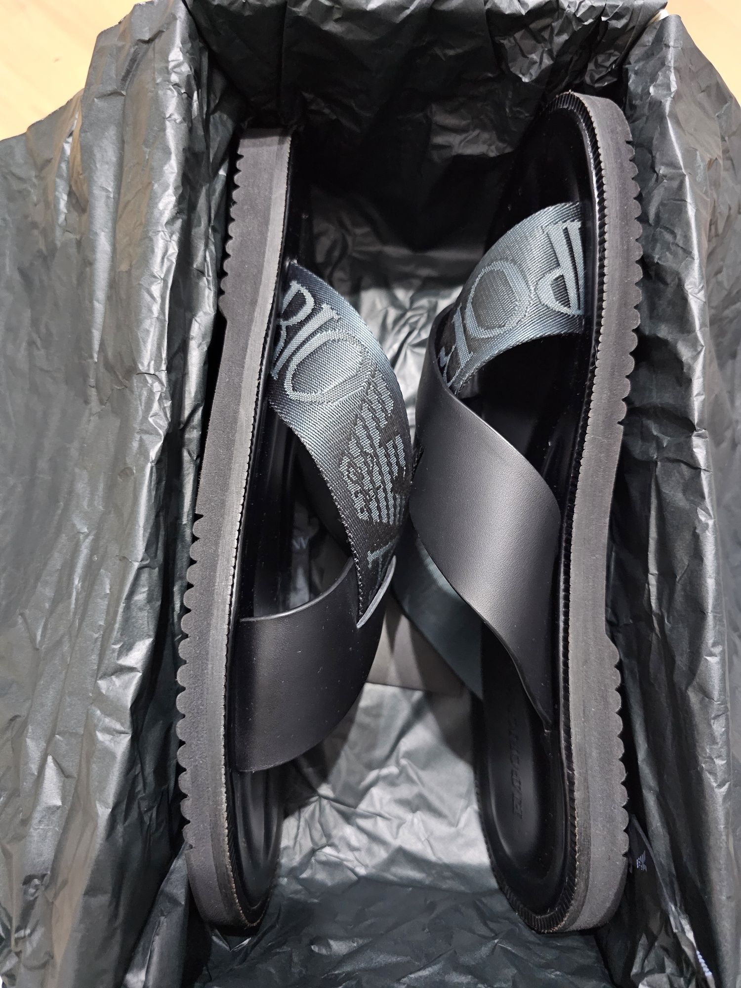 Klapki Emporio Armani r44, jak NOWE