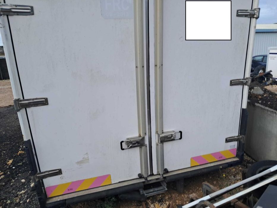 Contentor Carrier com a Gasóleo