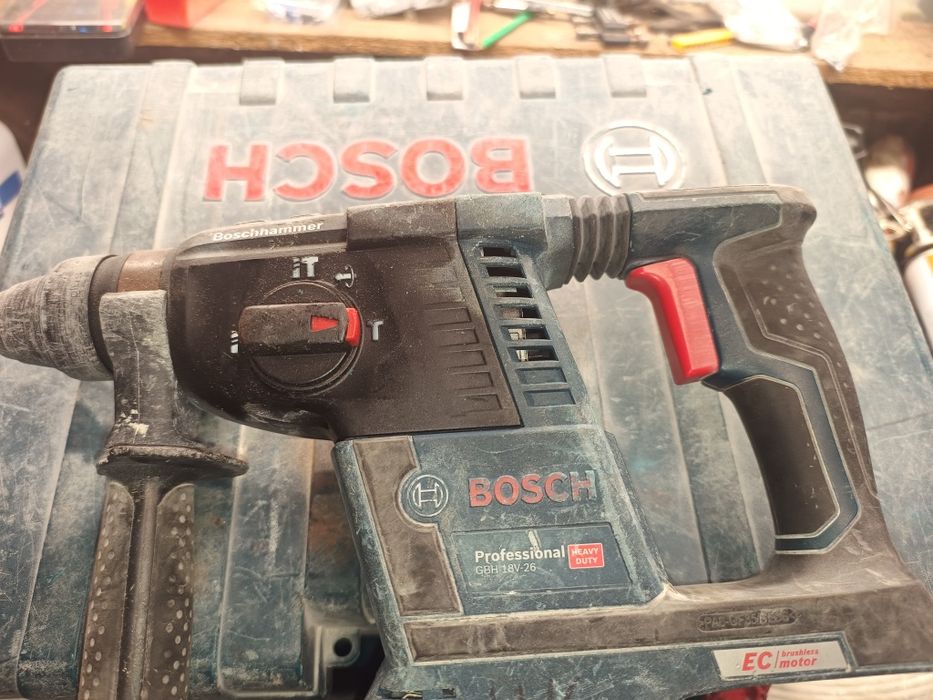 Młotowiertarka Bosch GBH 18V 26