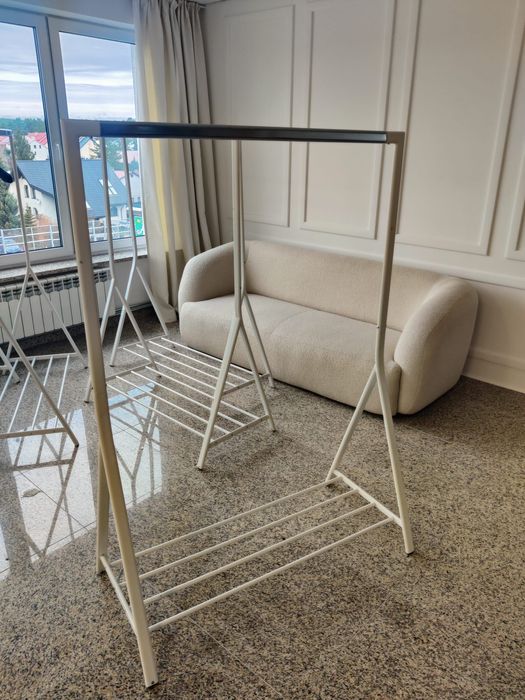 wysoki 165cm, wyższy i solidniejszy niż z Ikea wieszak stojący biały