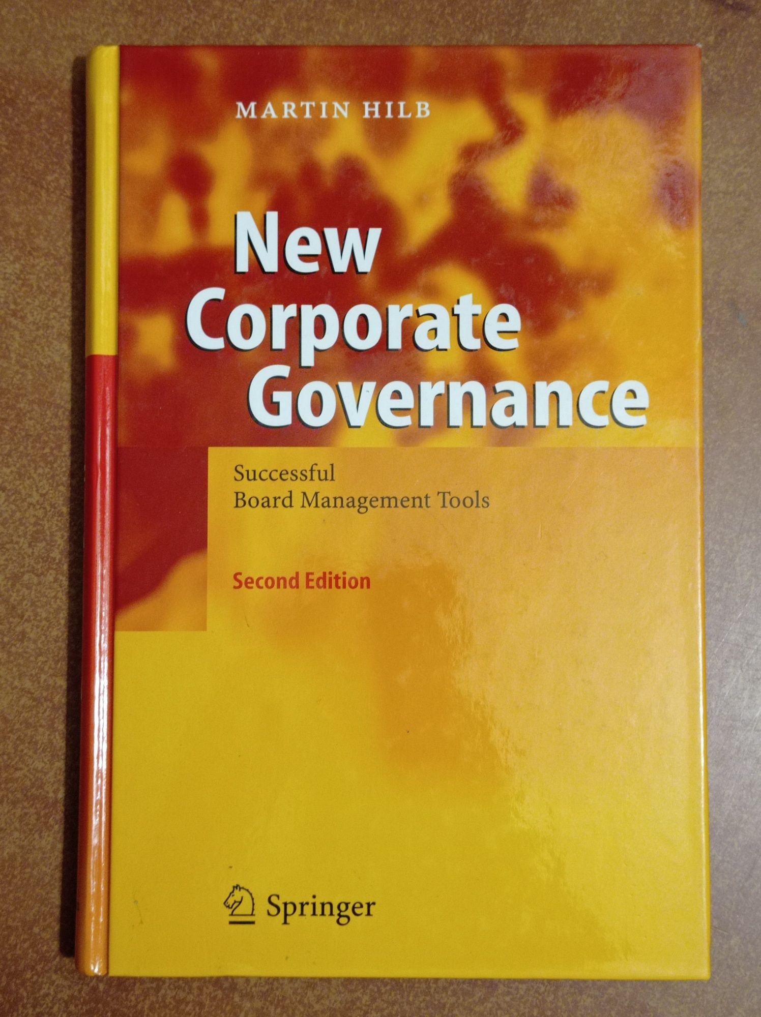 4 books Successful business operations New Corporate Governance