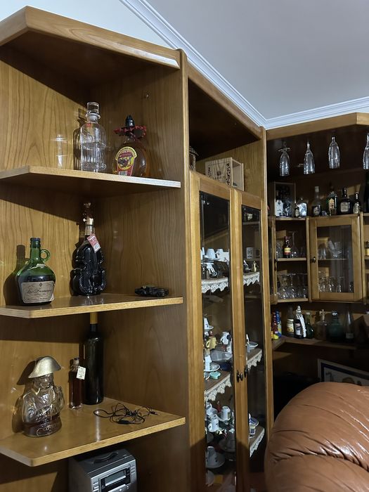 bar (só a mobilia )+2 bancos