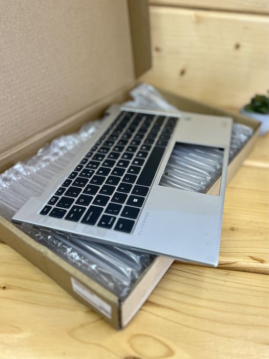 Новий топкейс/верхня панель і клавіатура для ноутбука HP 830 G9/G10