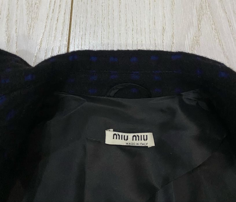 жіночий дизайнерський піджак Miu Miu Made In Italy
size XS оригінал