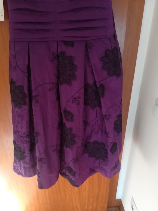 Vestido de cerimónia, novo.