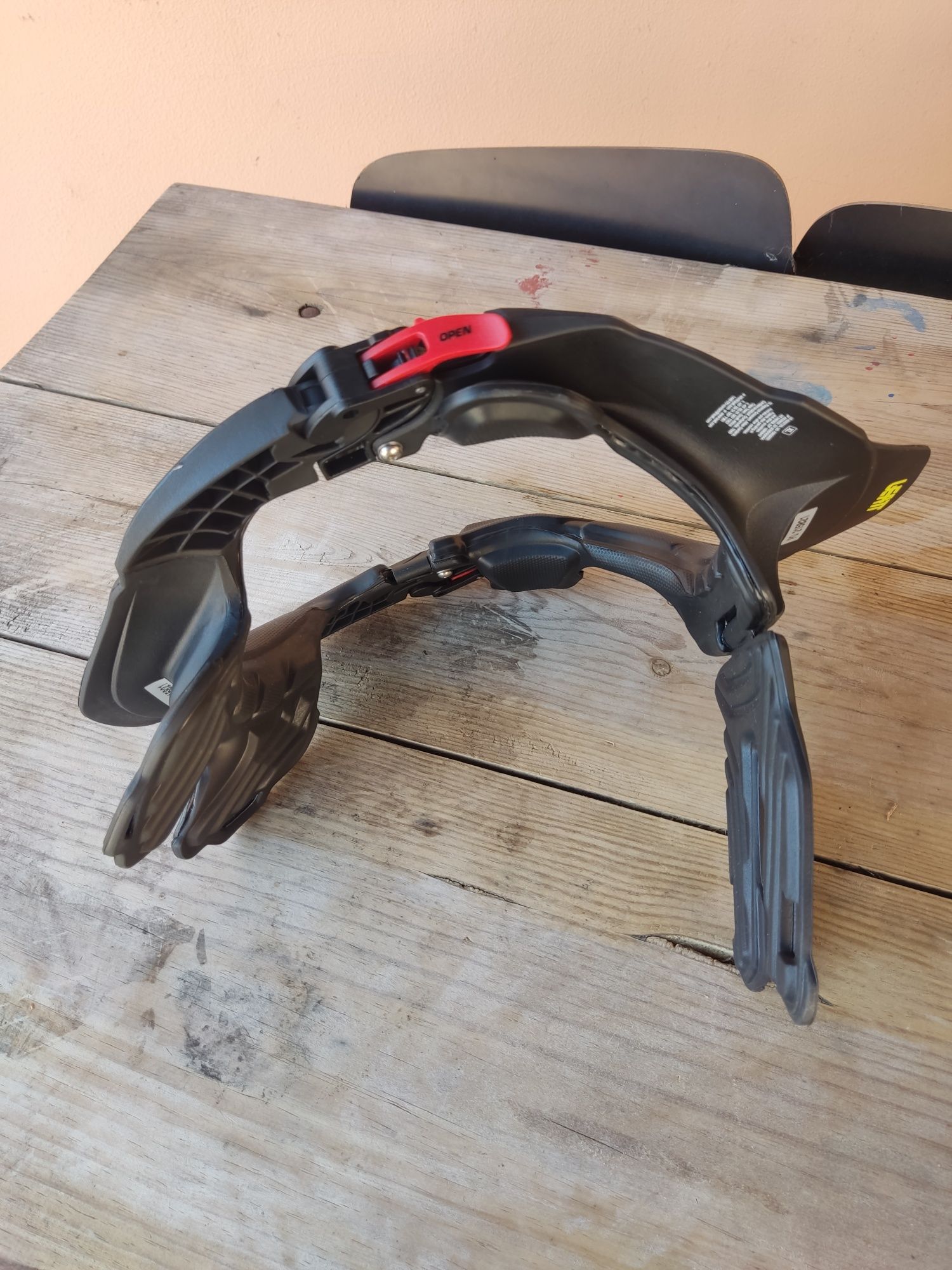 Neckbrace Leatt 4.5