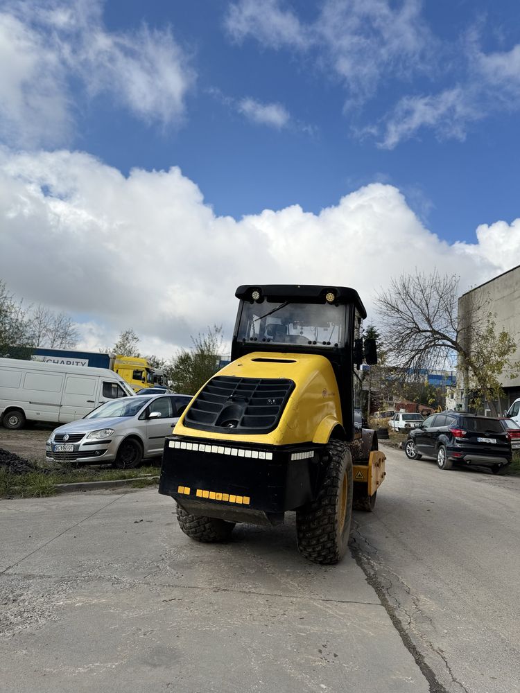 Продам каток грунтовий  з ПДВ вольво  каток ґрунтовий каток вібраційни