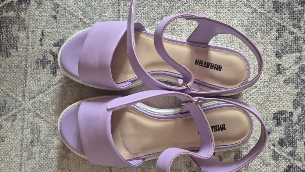 Босоножки Миратон на липучках