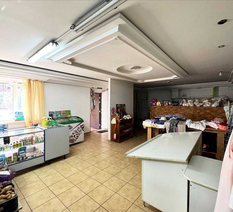 Продається комерційне приміщення