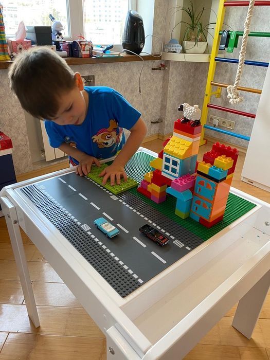 Розвиваючий дитячий столик ЛЕГО Lego пісочниця меблі конструктор