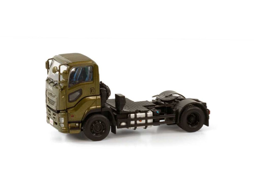 WSI Isuzu Serie E 1/50