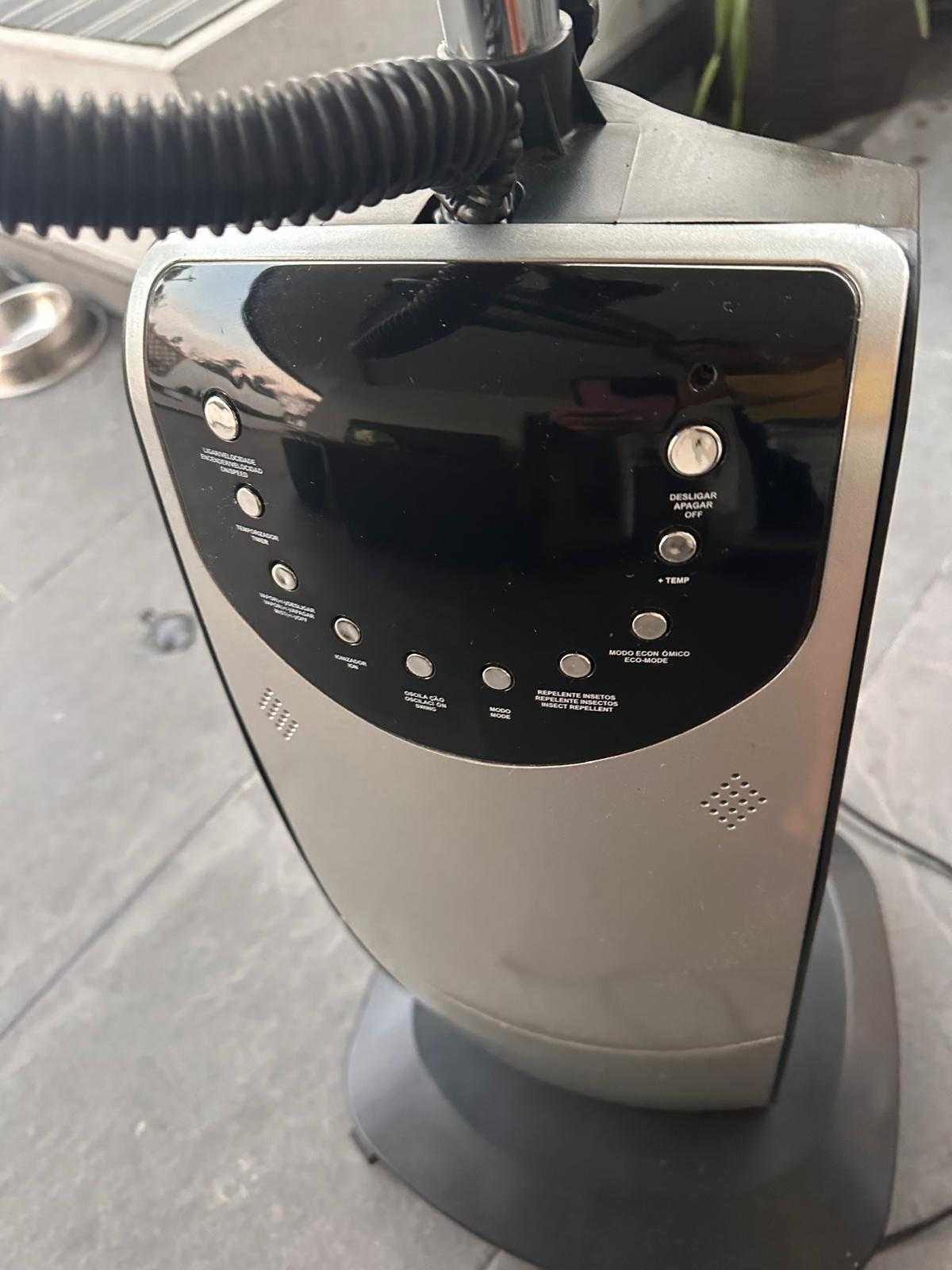 Ventoinha de Pé com refrigerador