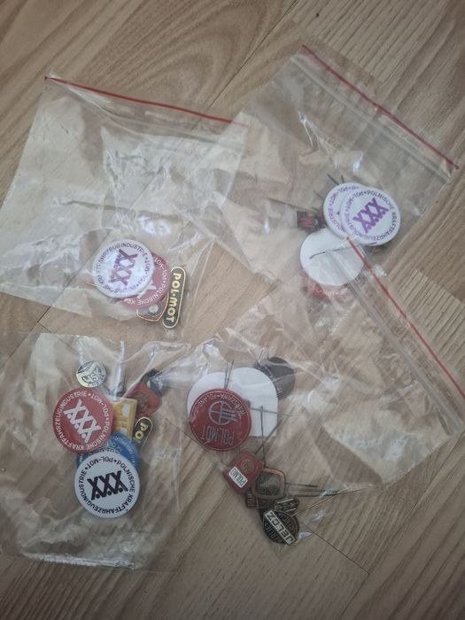 Rezerwacja zestawu przypinek