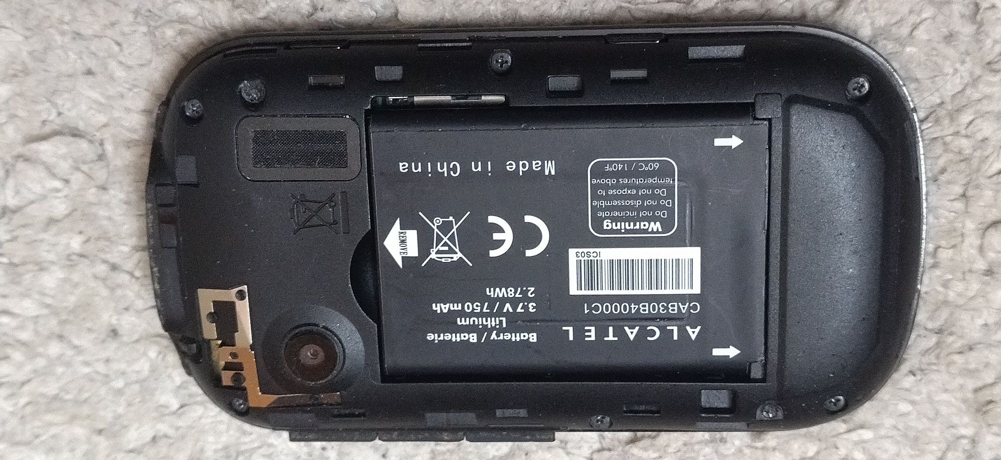 Telemóvel Vodafone 543 by Alcatel