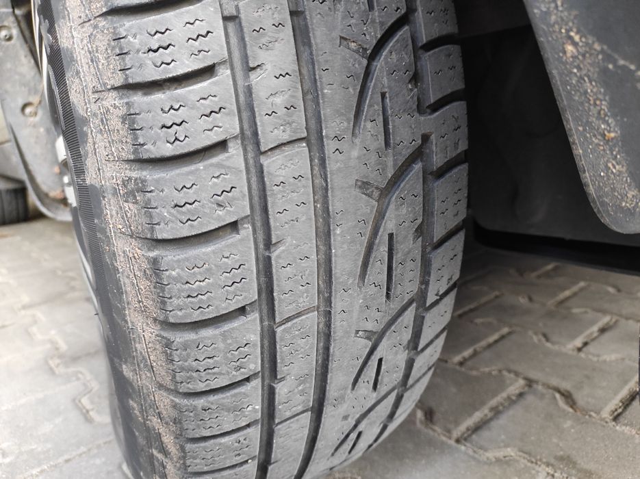 Felgi 16 cali. Opony zimowe 215/70/R16 hankook za darmo. Kołpaki