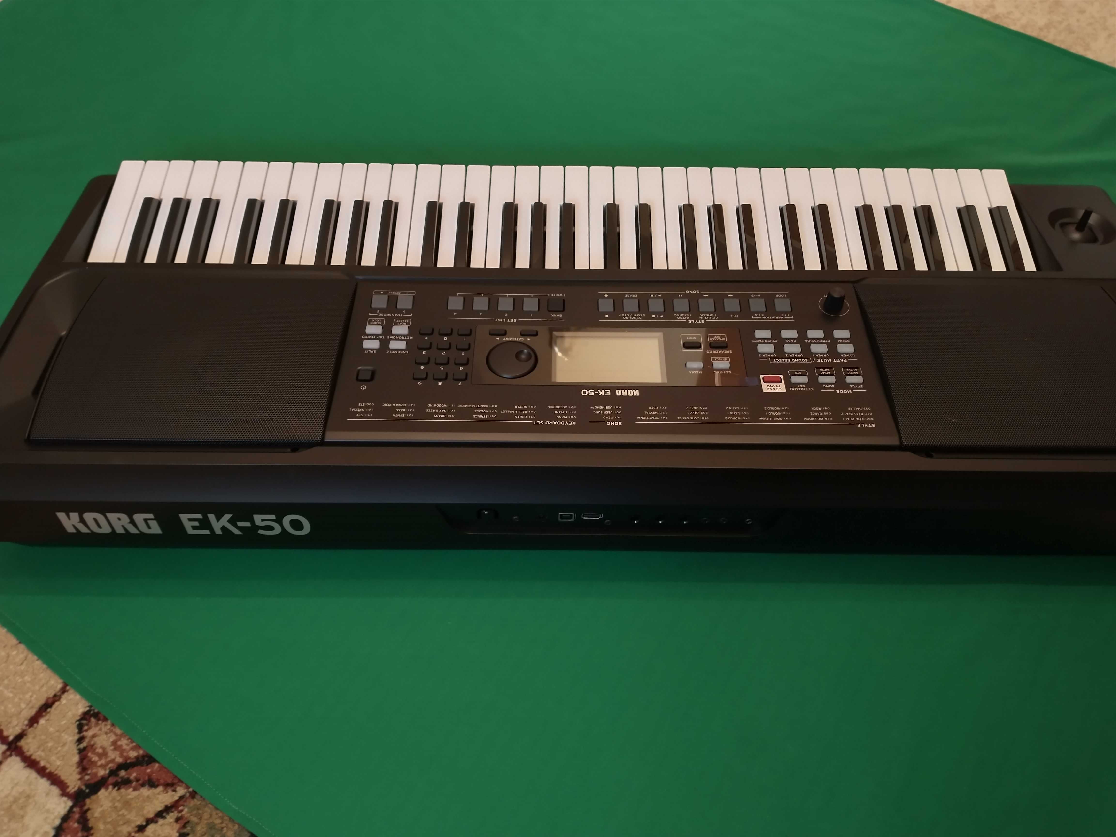Korg EK50 keyboard