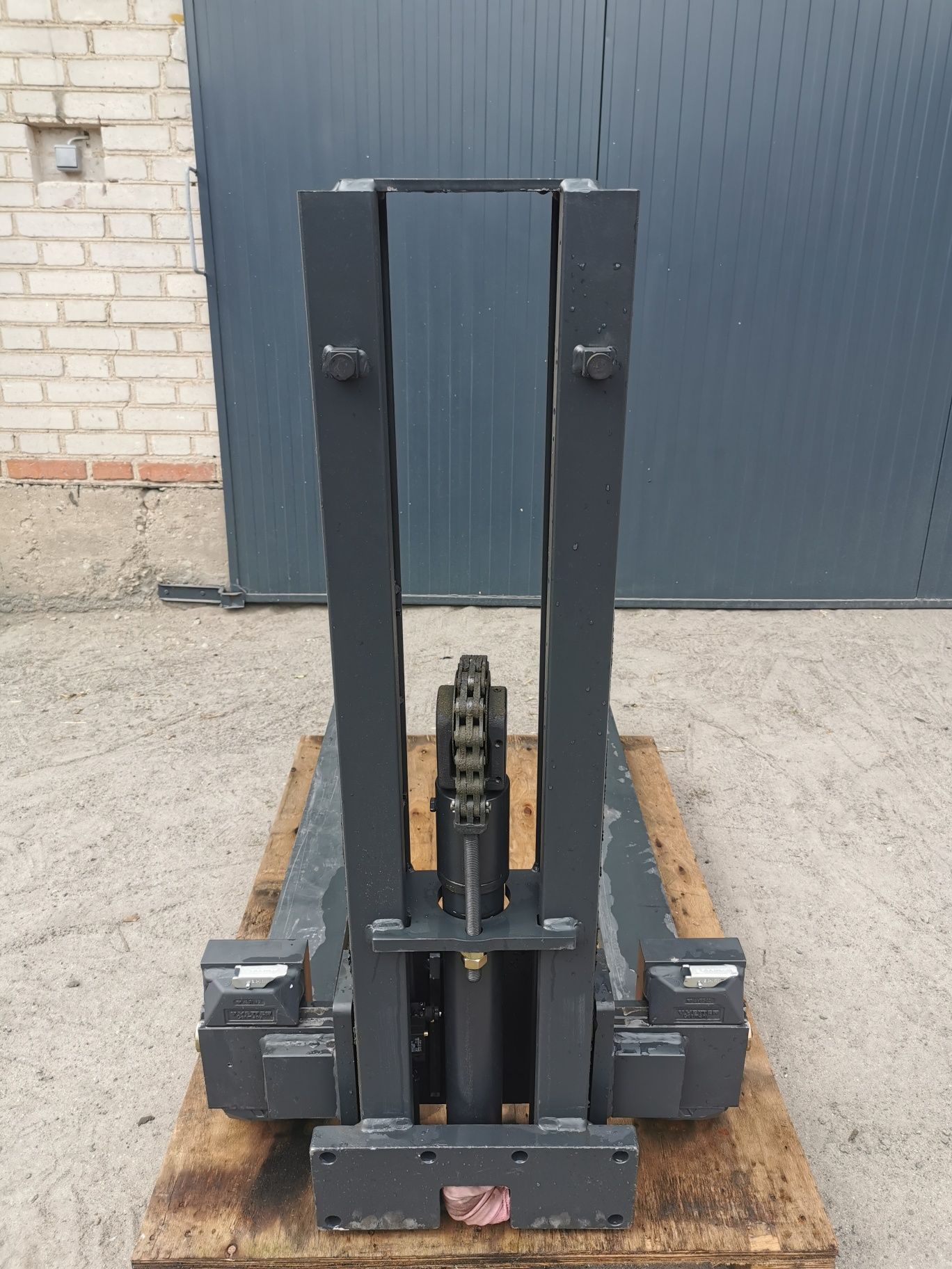 Maszt Widły Hydrauliczne Do Ciągnika Mini Traktorka Paleciak Podnośnik