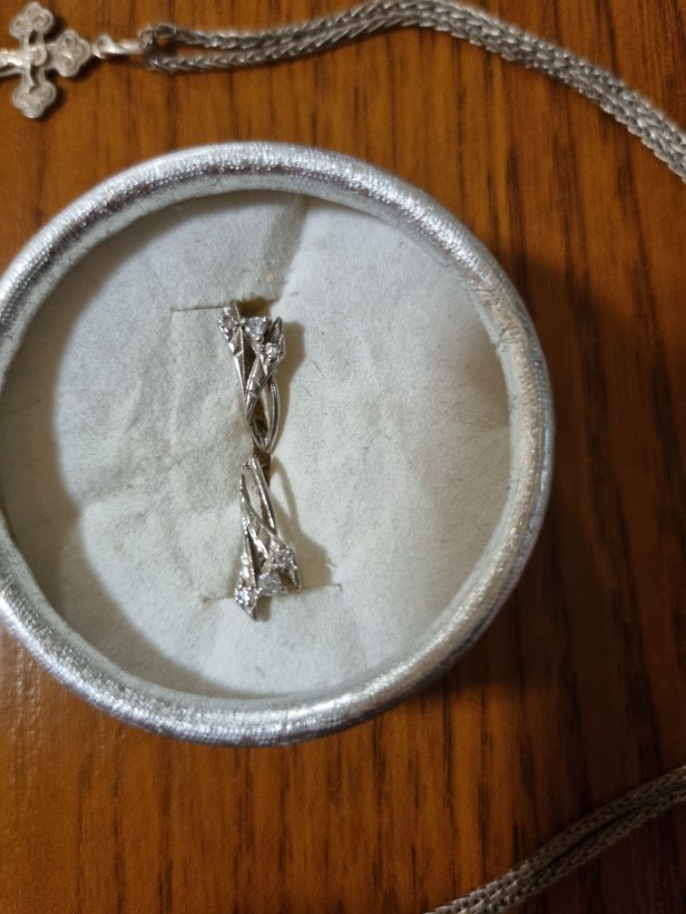 Срібні сережки та срібний ланцюжок з хрестиком  925 проби