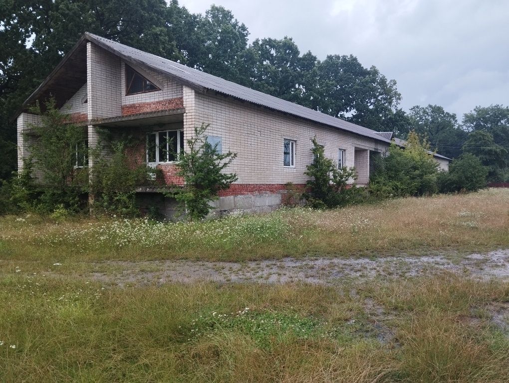 Житловий будинок. Незавершене будівництво.