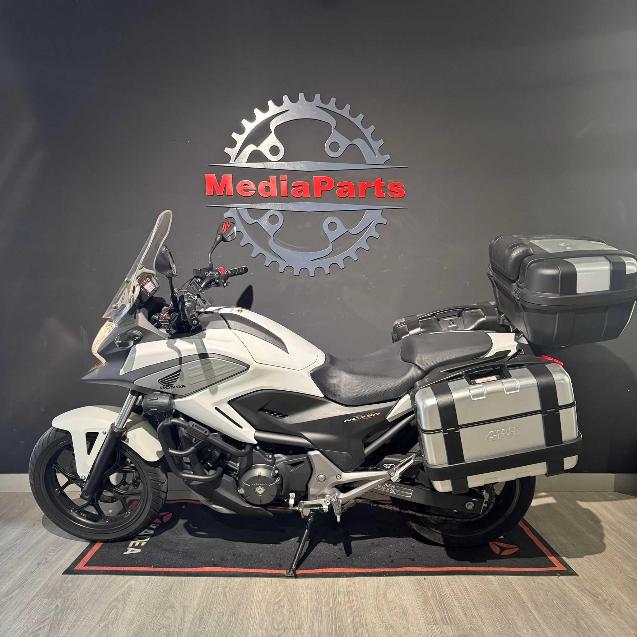 HONDA NC 750X 2015