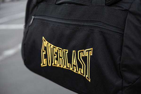 Мужская спортивная сумка EVERLAST SUN чорная  для занятий спортом