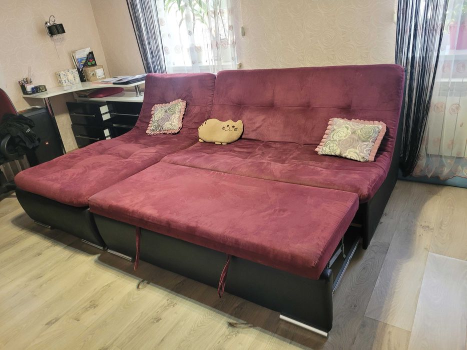 Диван розкладний великий для гостинної