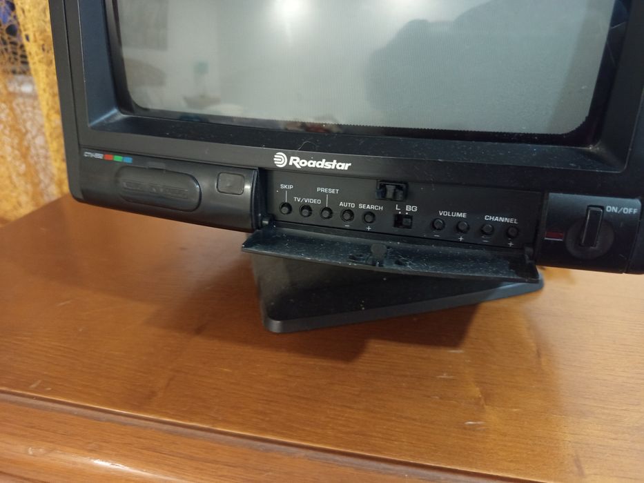 Televisão  corrente 220 v/12 v