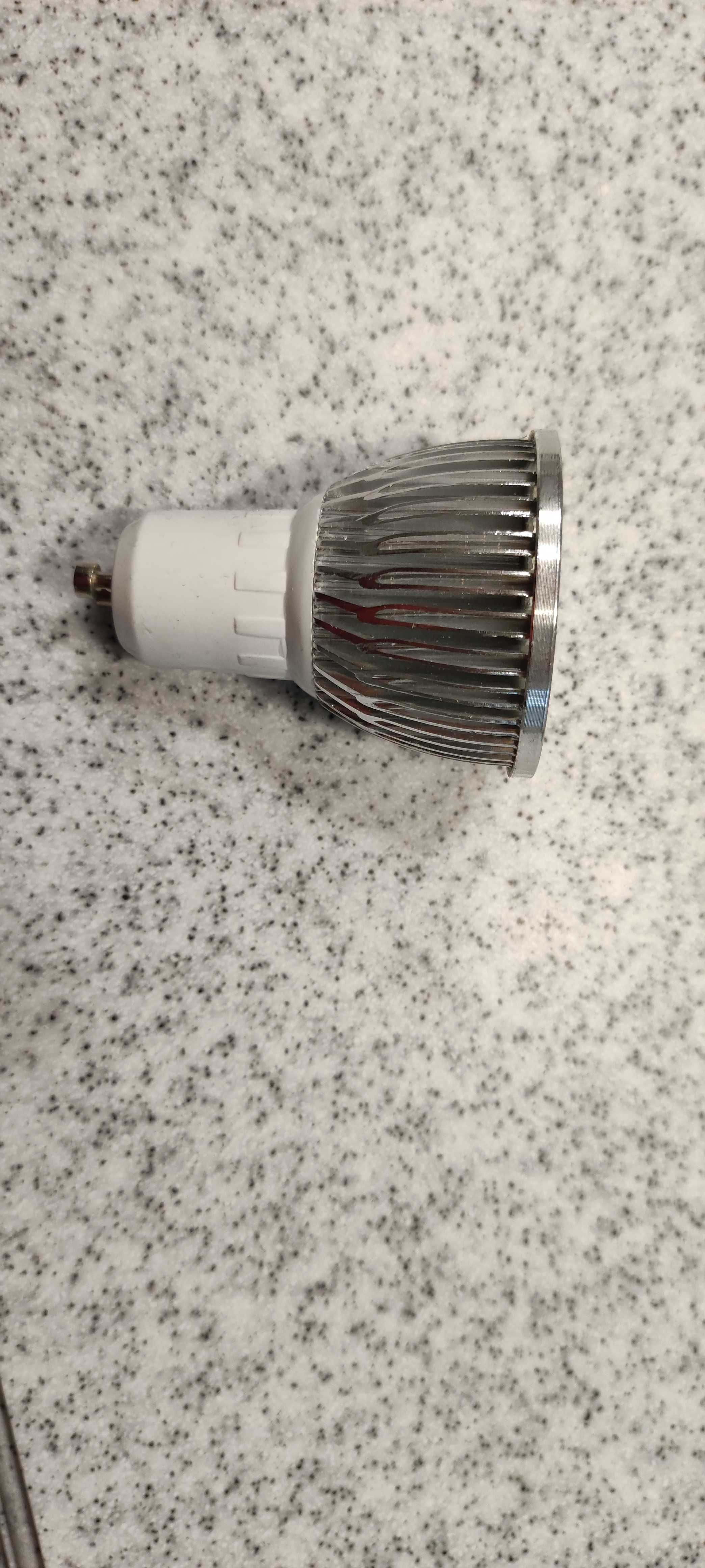 Żarówki LED GU10 5W kolor zimny