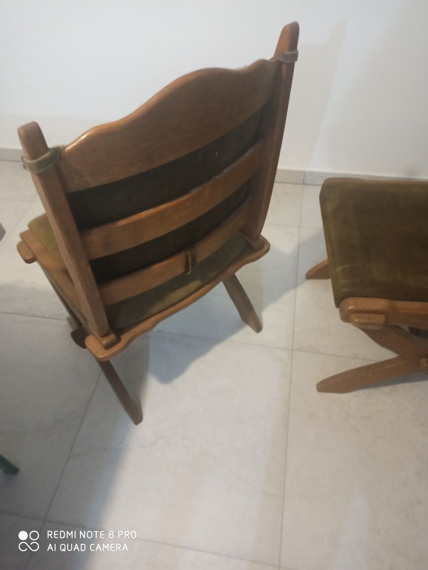 Duzy stół dębowy z krzesłami, Niemiecki antyk