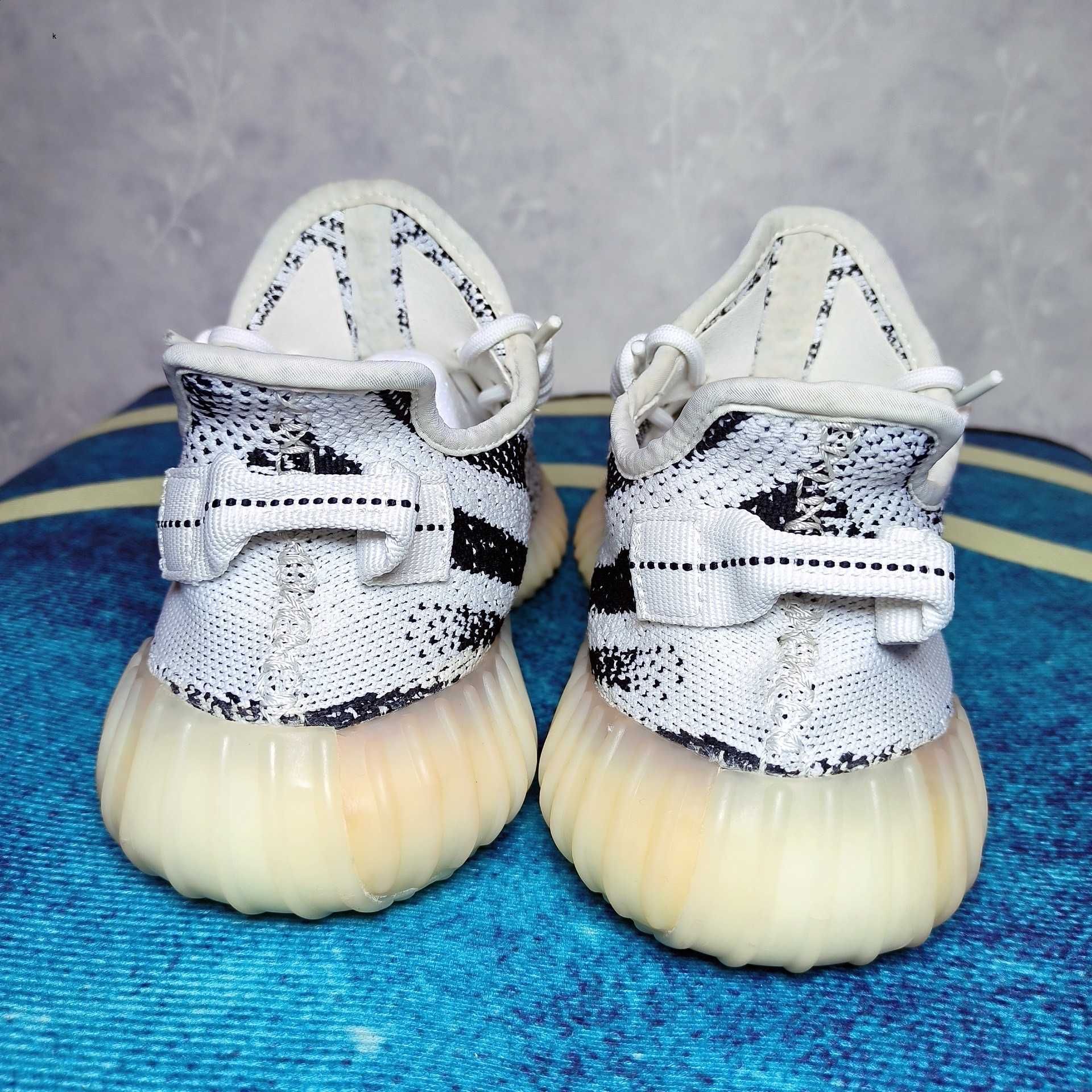 Buty męskie adidasYeezy Boost 350V2 Zebra nowy  R.43