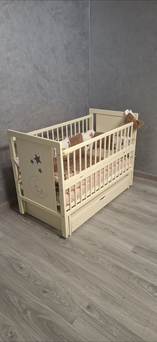 Кроватка детская