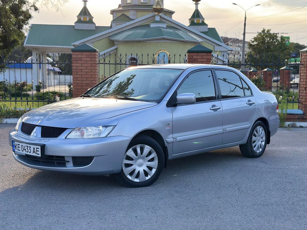 Mitsubishi lancer в отличном состоянии