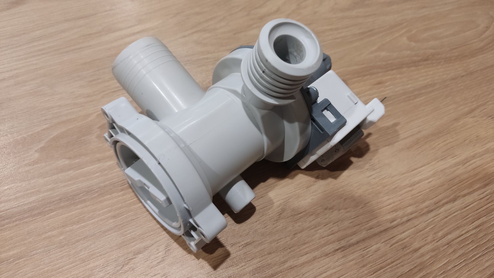 Pompa do pralki Indesit Hotpoint Ariston