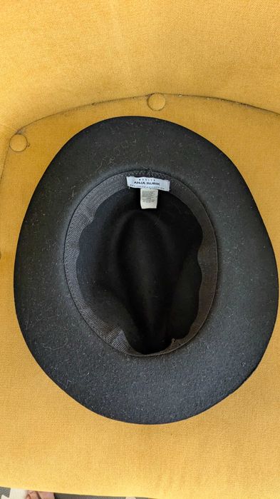 Czarny klasyczny kapelusz męski, 54 cm, 100% wełny