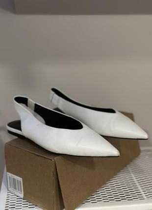 Белые туфли лодочки Mango
