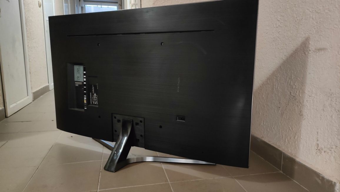 Телевізор на запчастини Samsung UE55MU6442U