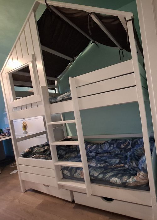 Sprzedam drewniane łóżko pietrowe