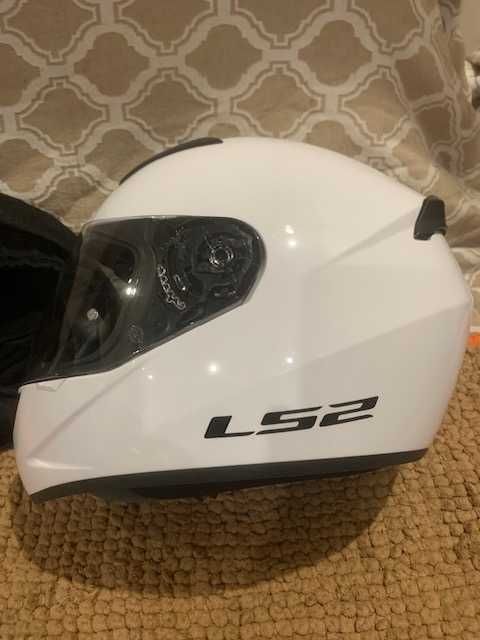 Vendo capacete como novo tamanho M da marca LS2 Rookie