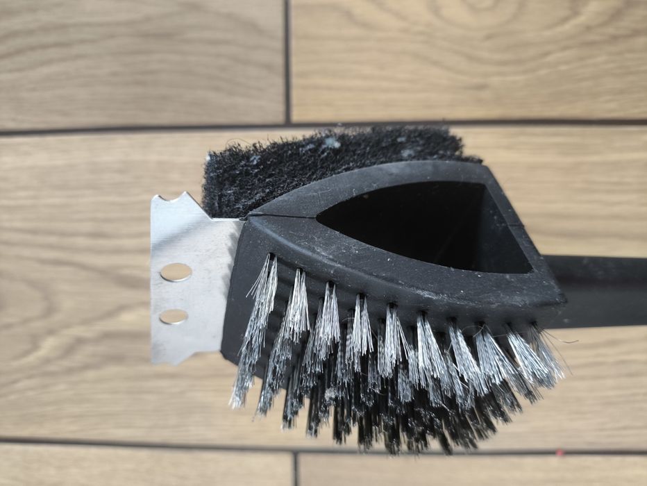 Szczotka drapak czyścik do grilla