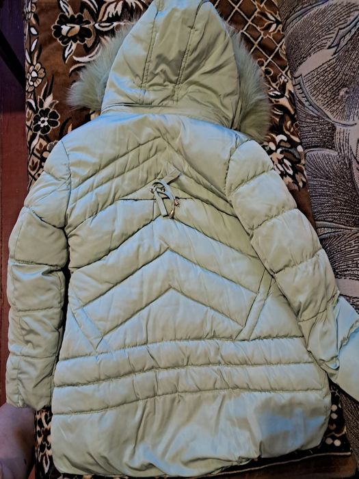 Зимова куртка для дівчинки