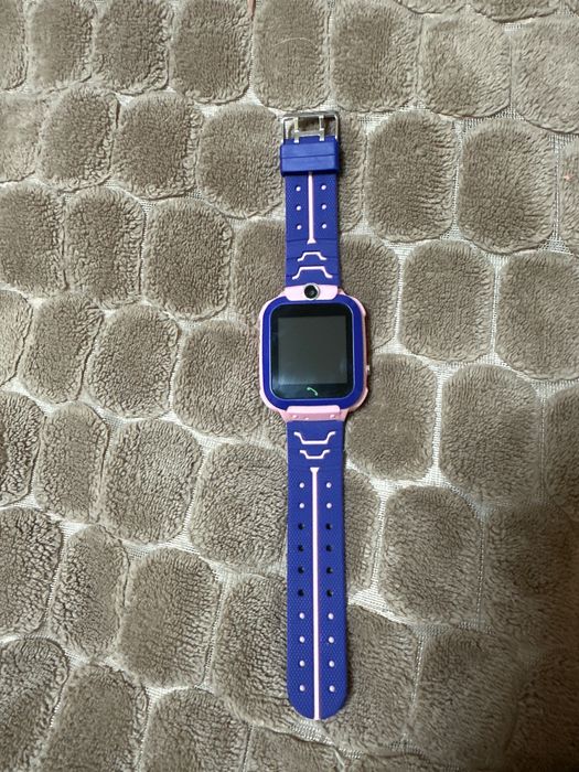 Смарт часи на дівчинку стан нового