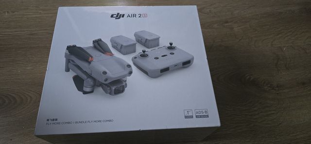 Dron Dji AIR2S Fly More Combo nowy